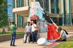 GREATхалат. 2017.  Инсталляция. Высота 350